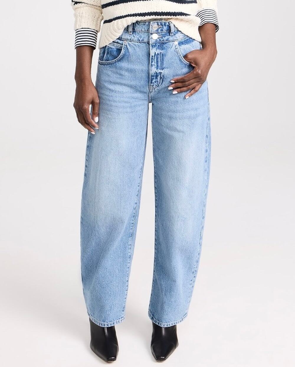FRAME Double Waist Long Barrel Jeans in "Weston" Size 26